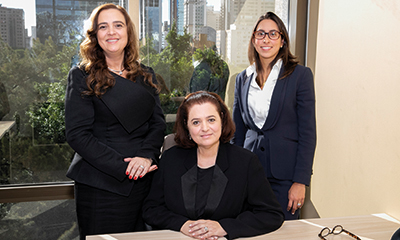 Regina, Thays e Maria Renata (da esq. para dir.): “os melhores clientes”